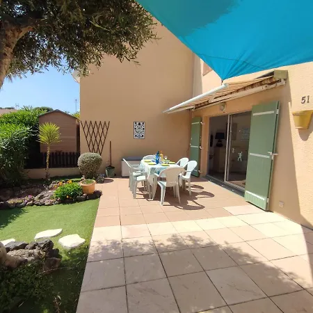 Les Captivantes Ii Jolie 3 Pieces Avec Grande Terrasse Piscine Mt St Martin Cap D'agde
